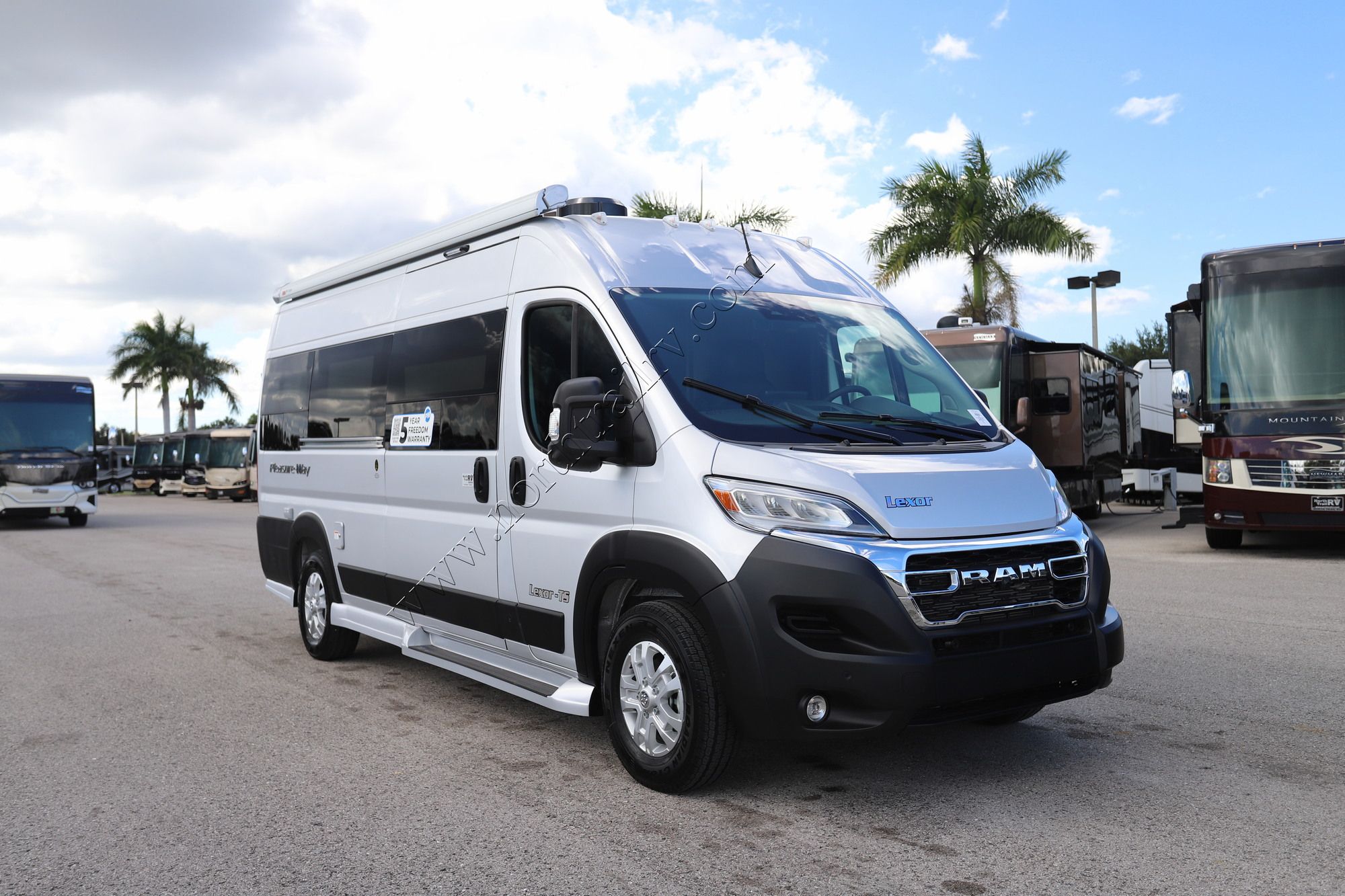 New 2027 Pleasure-Way Lexor Ts TS Class B  For Sale