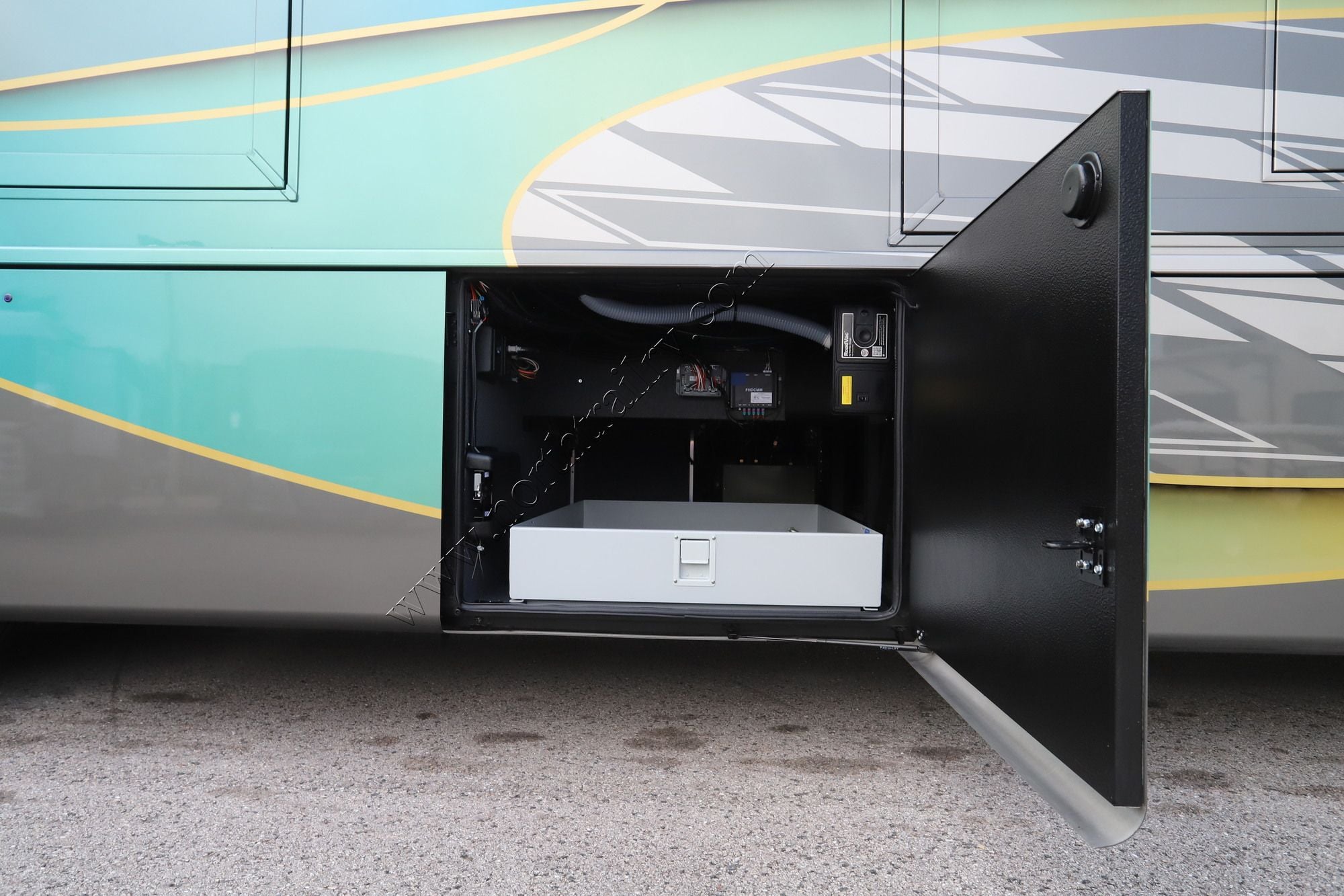 New 2027 Newmar Essex 4551 Class A  For Sale