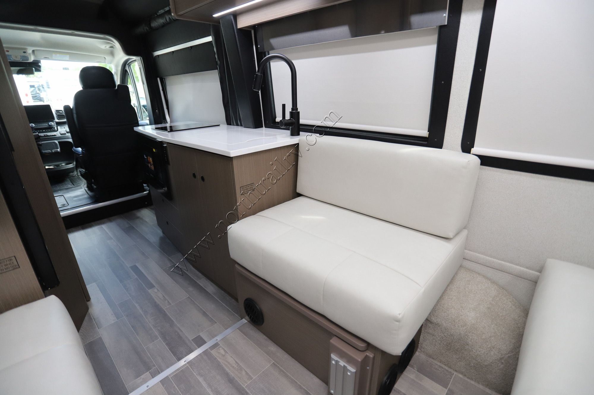 New 2027 Pleasure-Way Lexor Ts TS Class B  For Sale