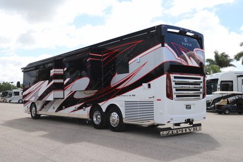 2027 Tiffin Motor Homes Zephyr 45PZ