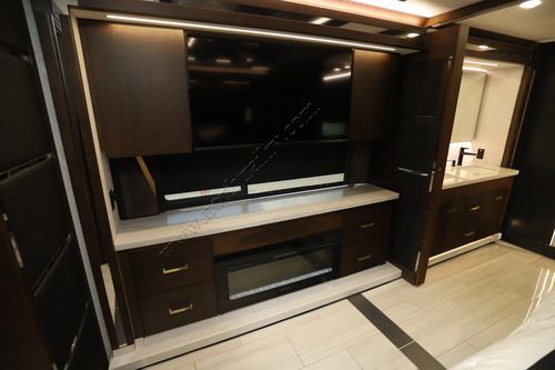 2027 Tiffin Motor Homes Zephyr 45PZ