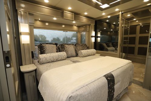 2027 Newmar Essex 4551