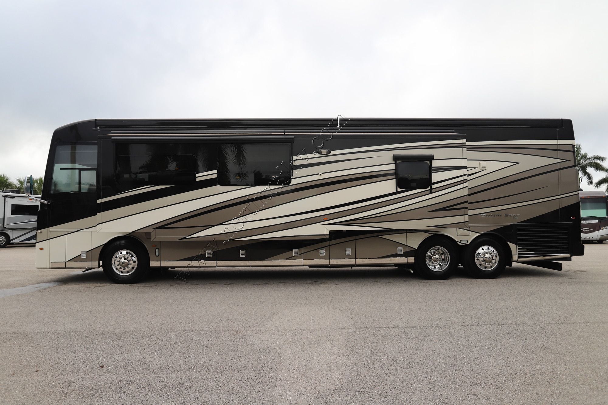 Used 2023 Newmar Dutch Star 4369 Class A  For Sale