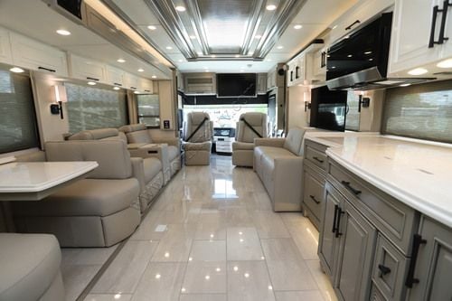 2027 Newmar London Aire 4595