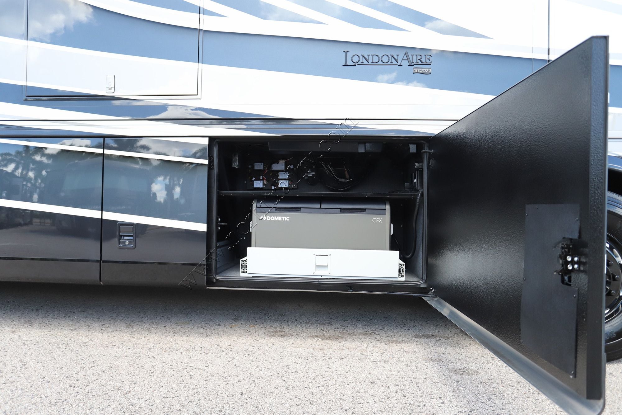 New 2027 Newmar London Aire 4595 Class A  For Sale