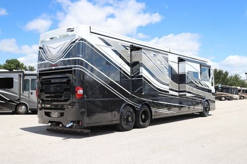 2027 Newmar London Aire 4595