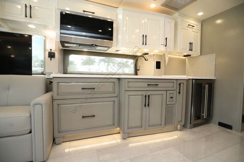 2027 Newmar London Aire 4595