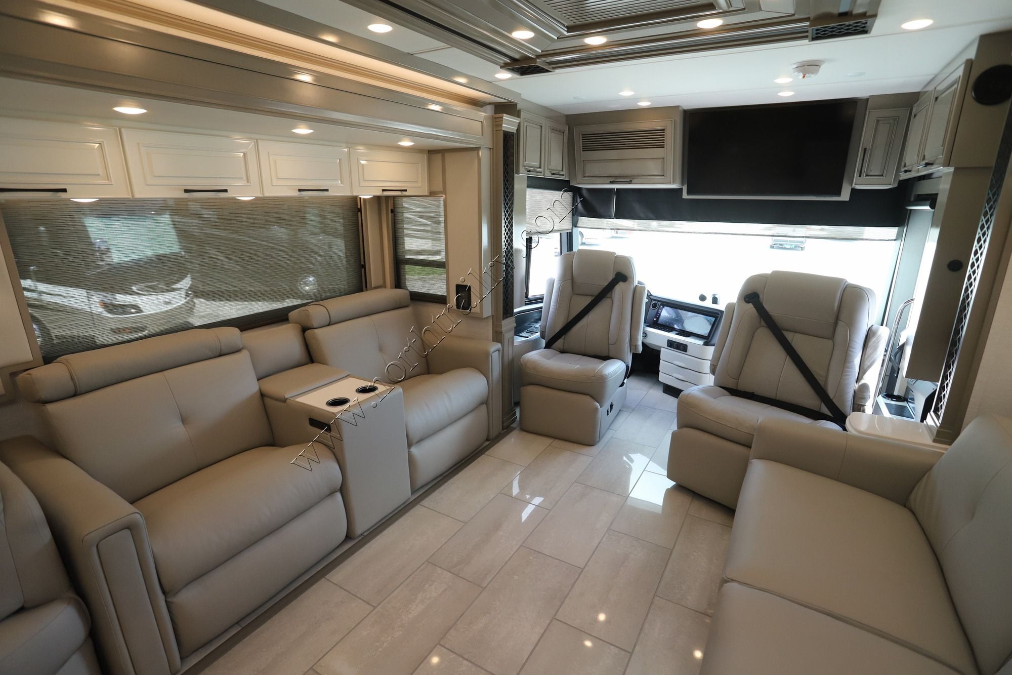 New 2027 Newmar London Aire 4595 Class A  For Sale