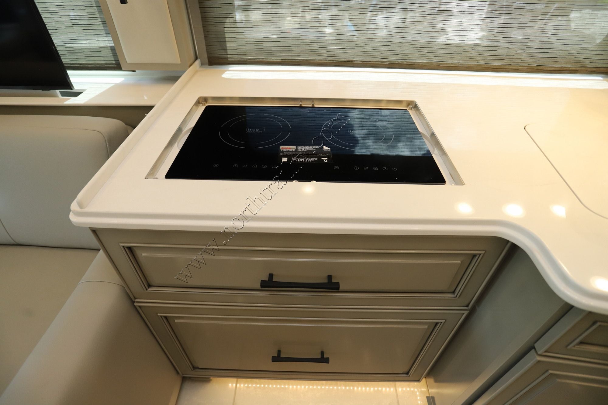 New 2027 Newmar London Aire 4595 Class A  For Sale