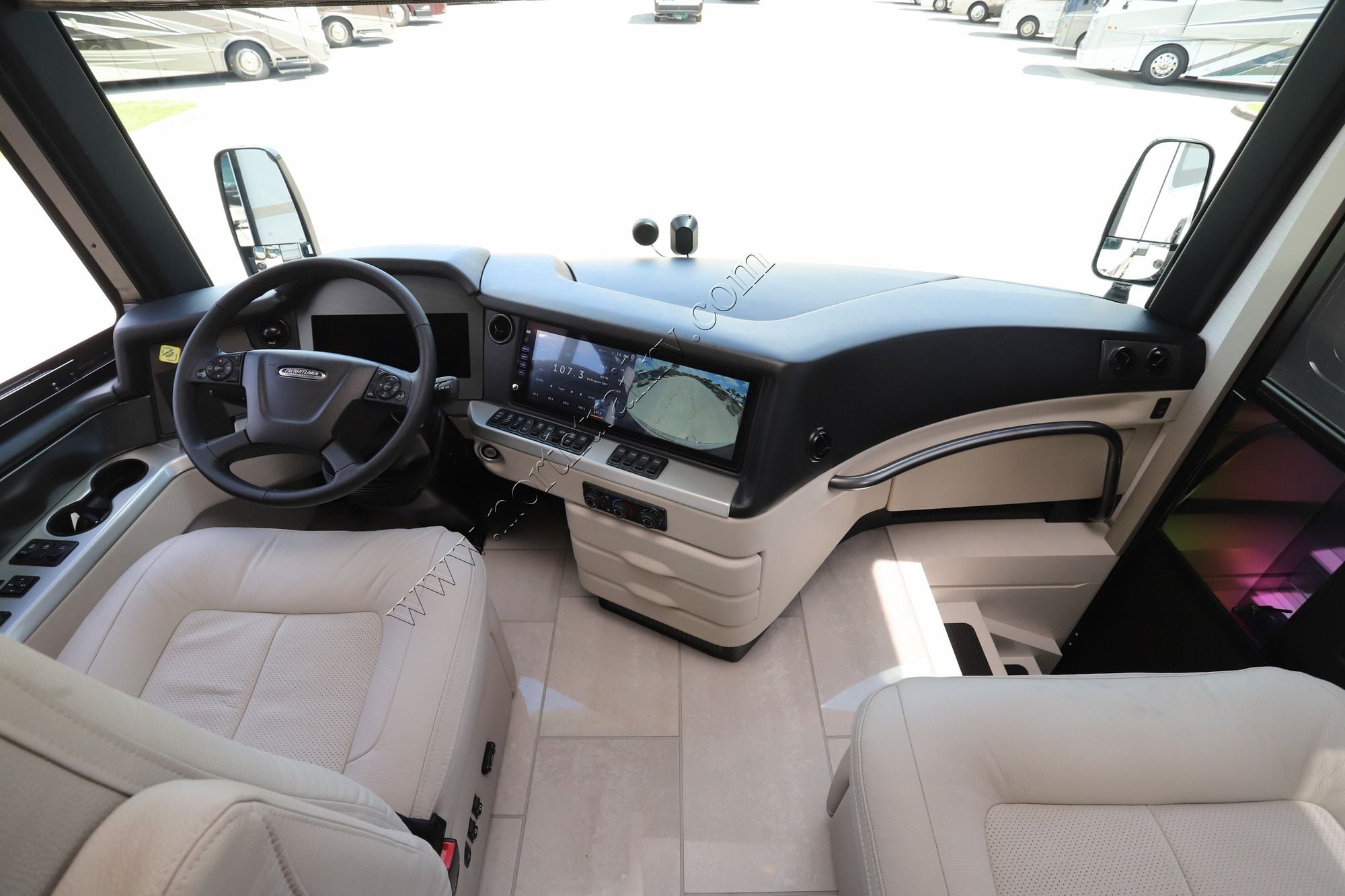 New 2027 Newmar London Aire 4595 Class A  For Sale