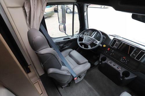 2027 Renegade Rv Valencia 39FW