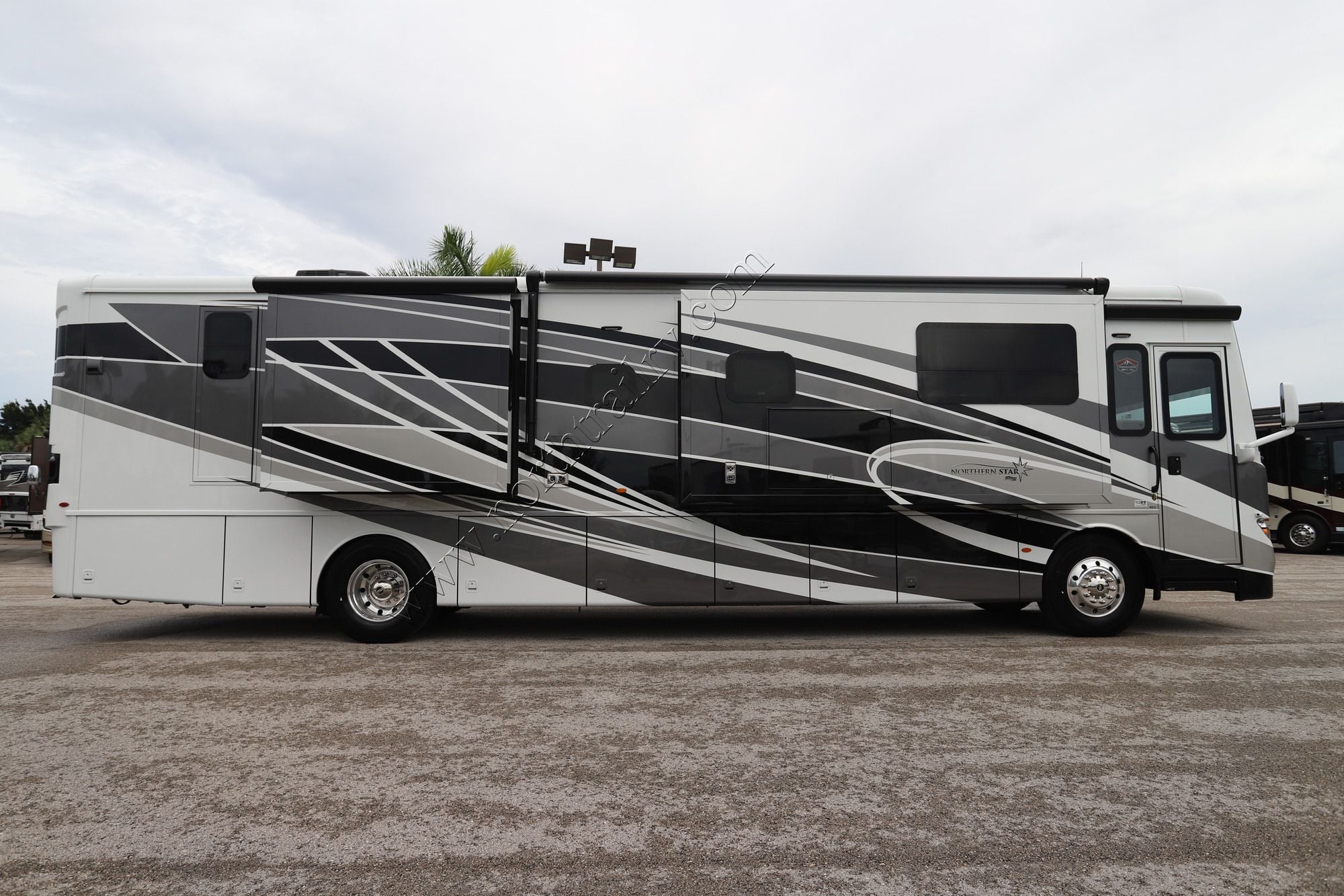 New 2027 Newmar Northern Star 4037 Class A  For Sale