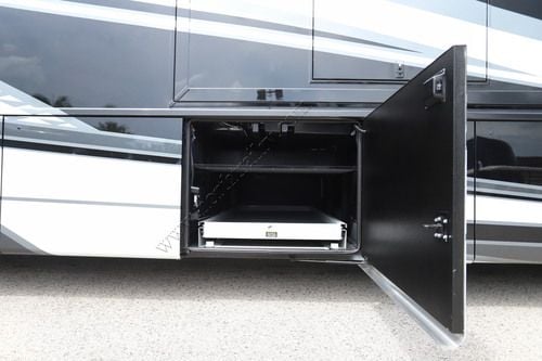 2027 Newmar Essex 4551
