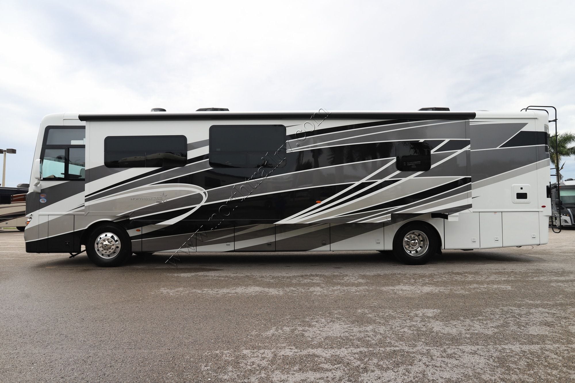 New 2027 Newmar Northern Star 4037 Class A  For Sale