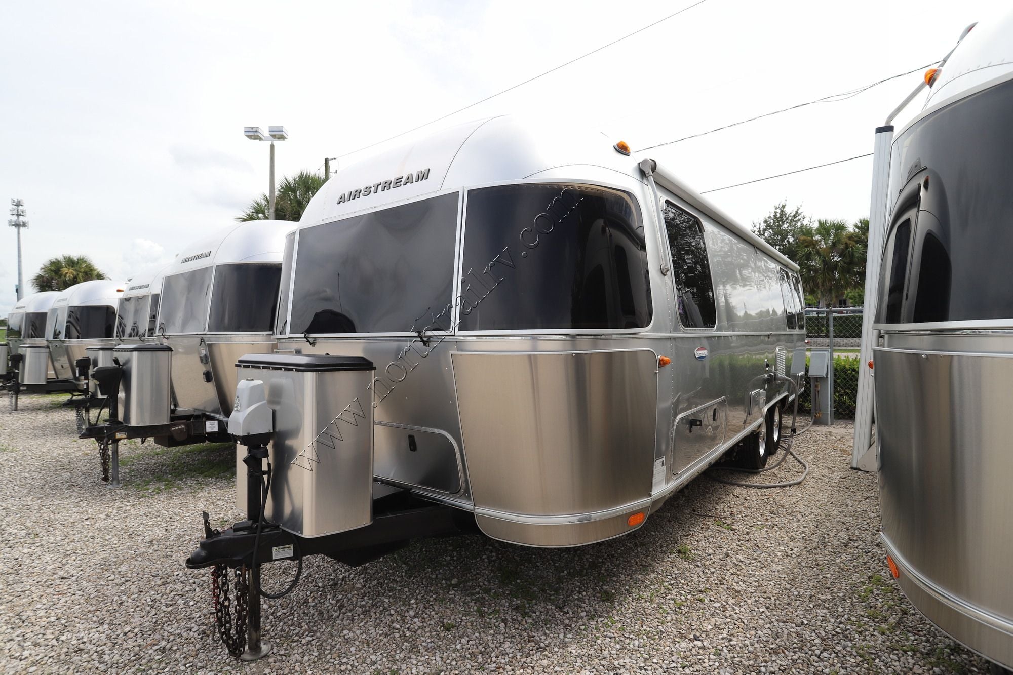 Used 2018 Airstream Intl Serenity 27FBT Travel Trailer  For Sale
