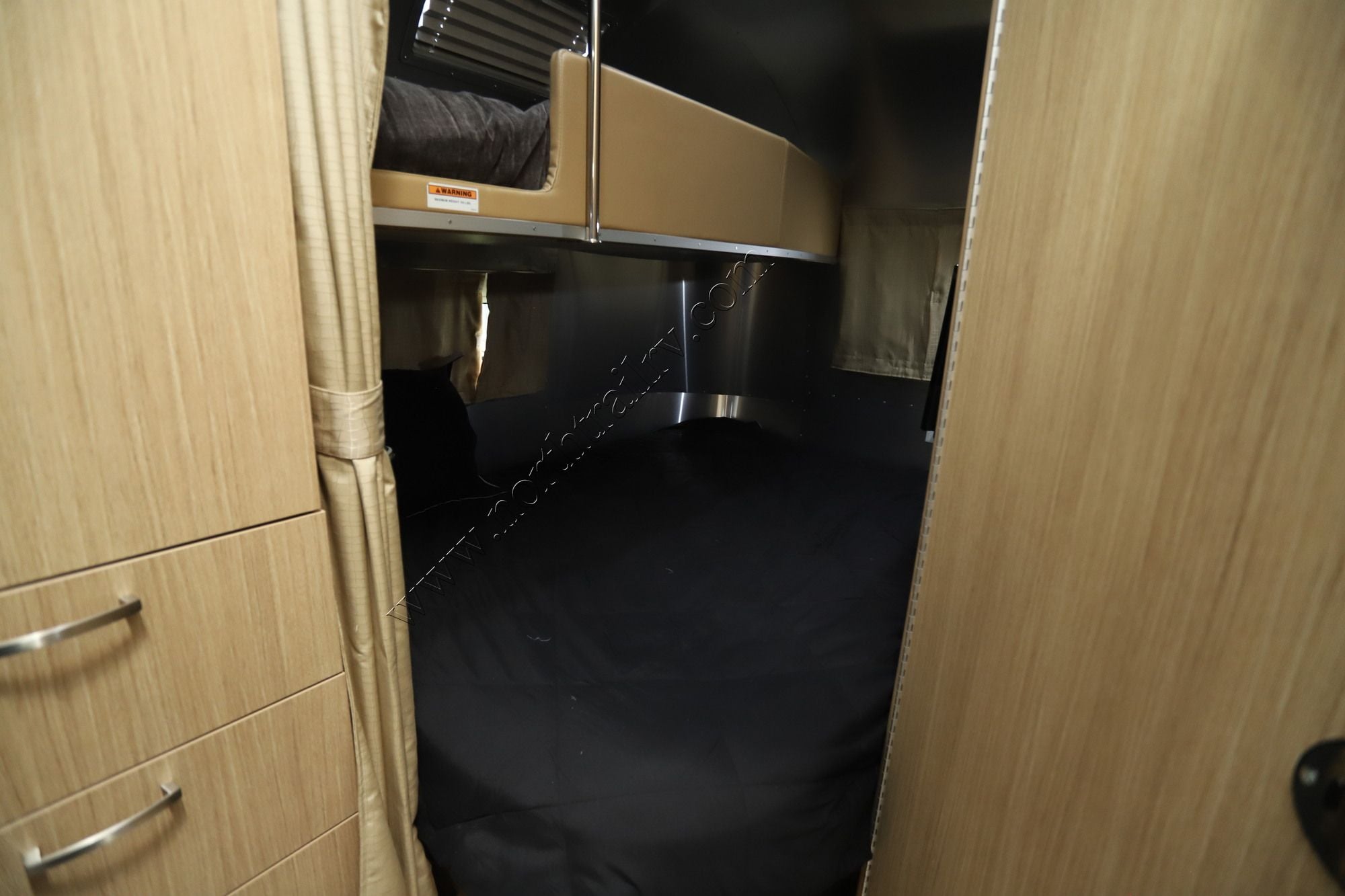2017 Airstream Flying Cloud 30B Travel Trailer Used  For Sale