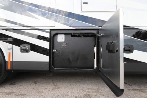 2027 Tiffin Motor Homes Zephyr 45PZ
