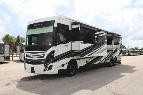 2027 Tiffin Motor Homes Zephyr 45PZ