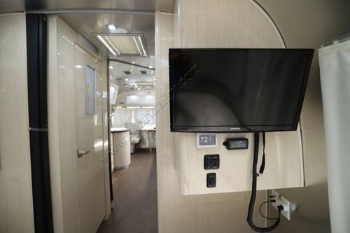 2018 Airstream Intl Serenity 27FBT