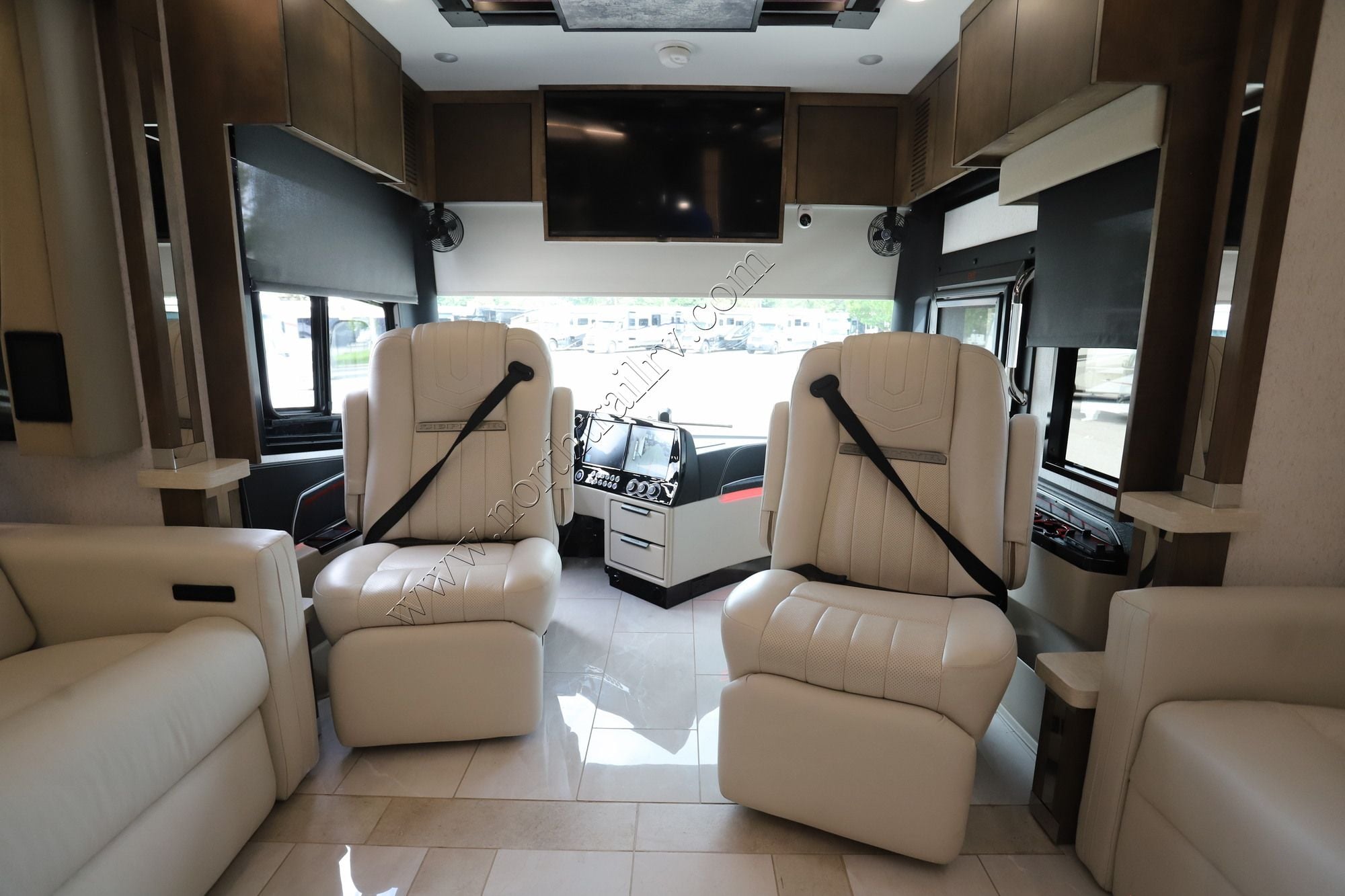 New 2027 Tiffin Motor Homes Zephyr 45PZ Class A  For Sale