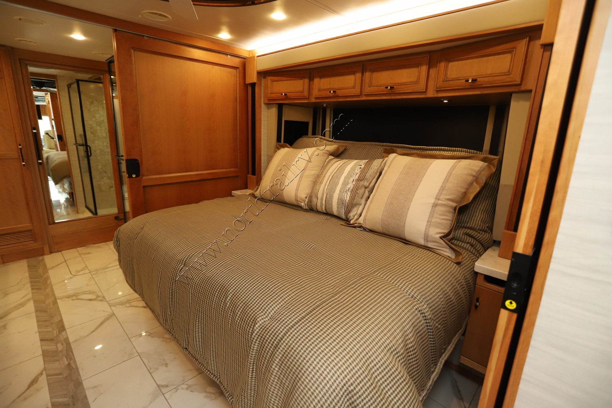 New 2027 Tiffin Motor Homes Allegro Bus 40IP Class A  For Sale