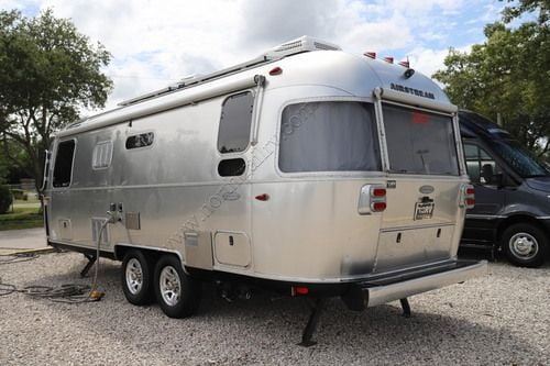 2019 Airstream Flying Cloud 25RBT