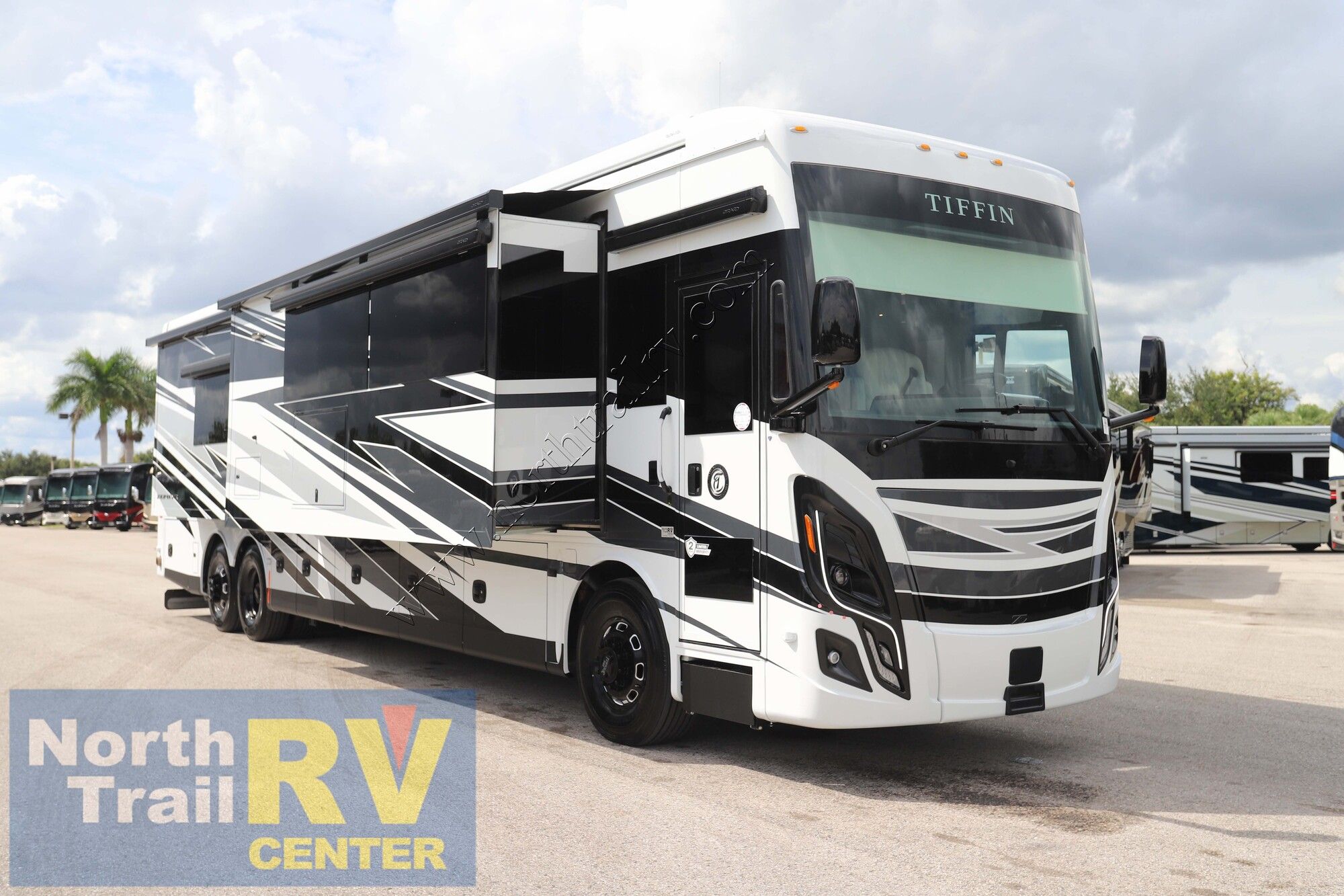 New 2027 Tiffin Motor Homes Zephyr 45PZ Class A  For Sale