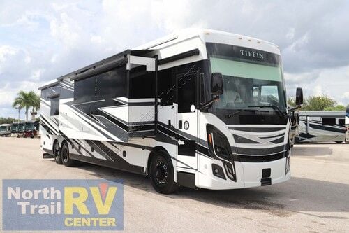 2027 Tiffin Motor Homes Zephyr 45PZ