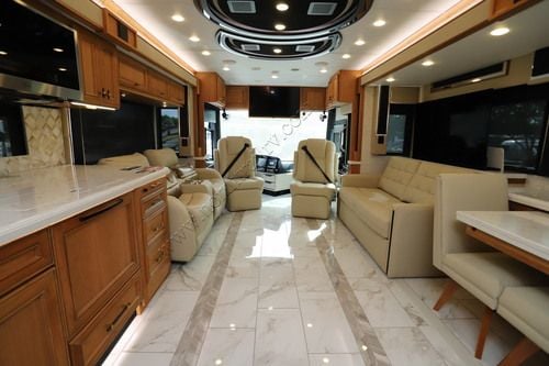 2027 Tiffin Motor Homes Allegro Bus 40IP