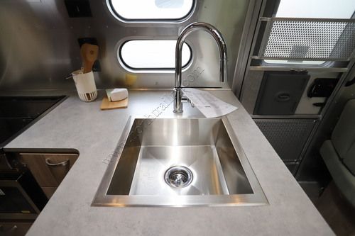 2027 Airstream Flying Cloud 25FB