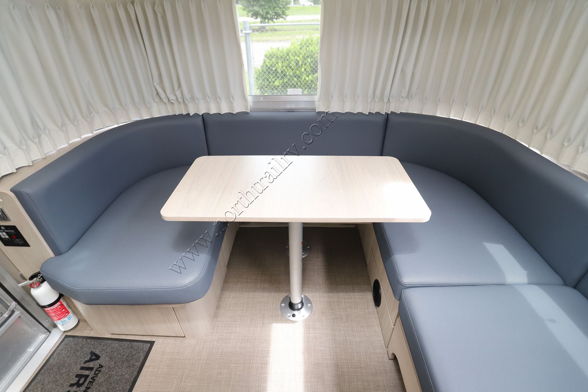 Used 2022 Airstream Globetrotter 27FBQ Travel Trailer  For Sale