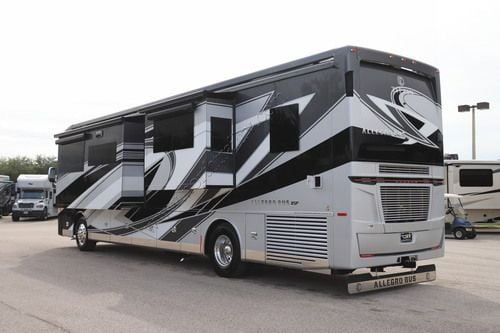 2027 Tiffin Motor Homes Allegro Bus 40IP