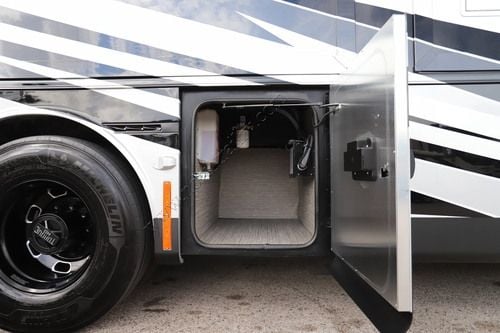 2027 Tiffin Motor Homes Zephyr 45PZ