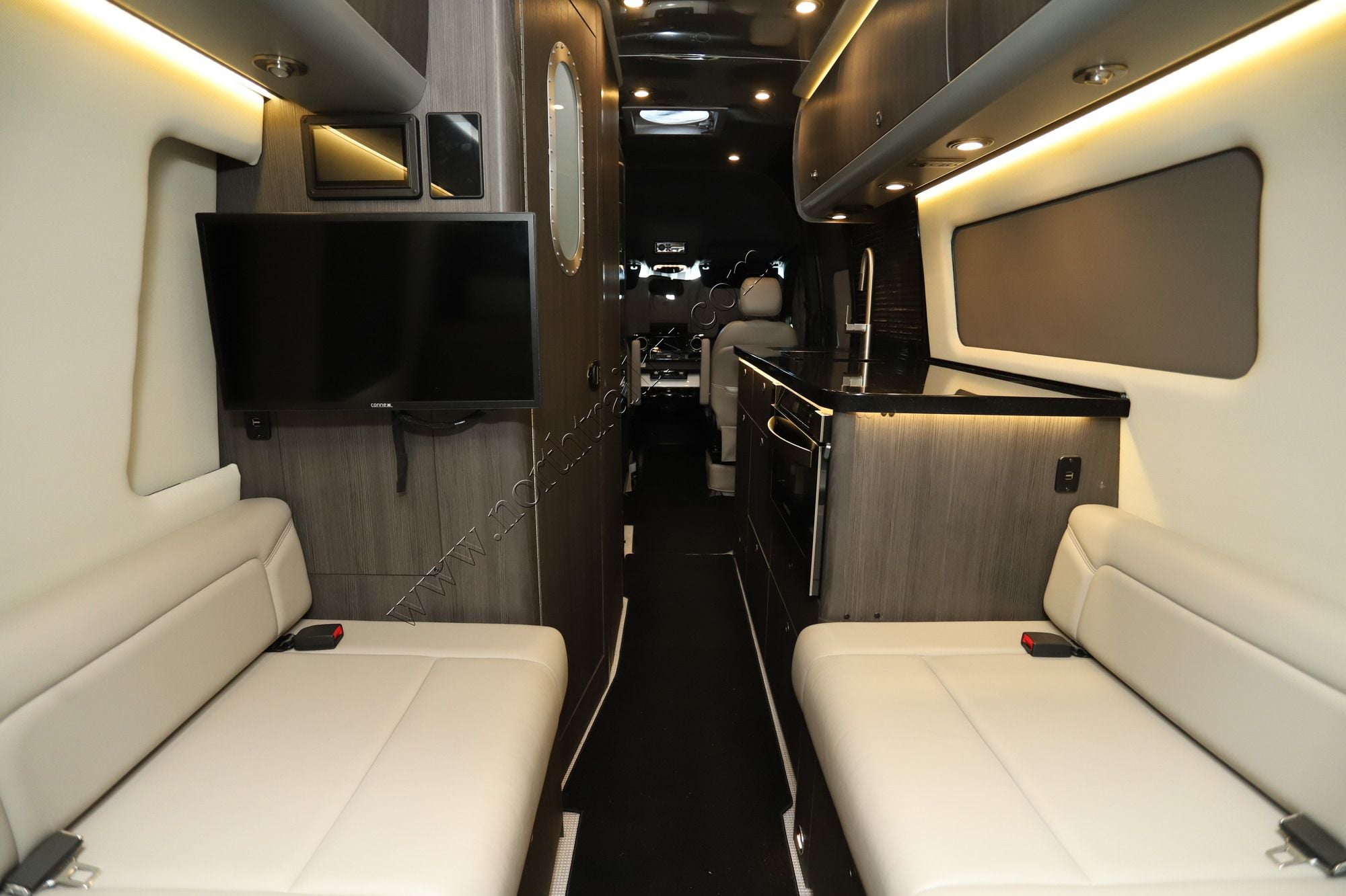 Used 2024 Airstream Interstate 24GT E-1 Class B  For Sale