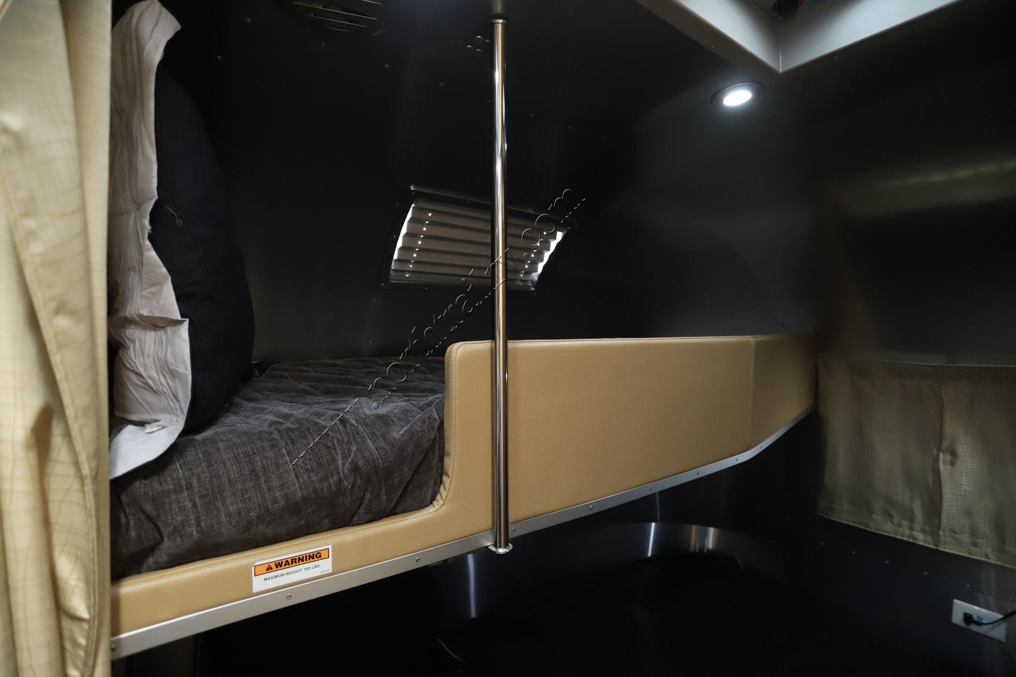2017 Airstream Flying Cloud 30B Travel Trailer Used  For Sale