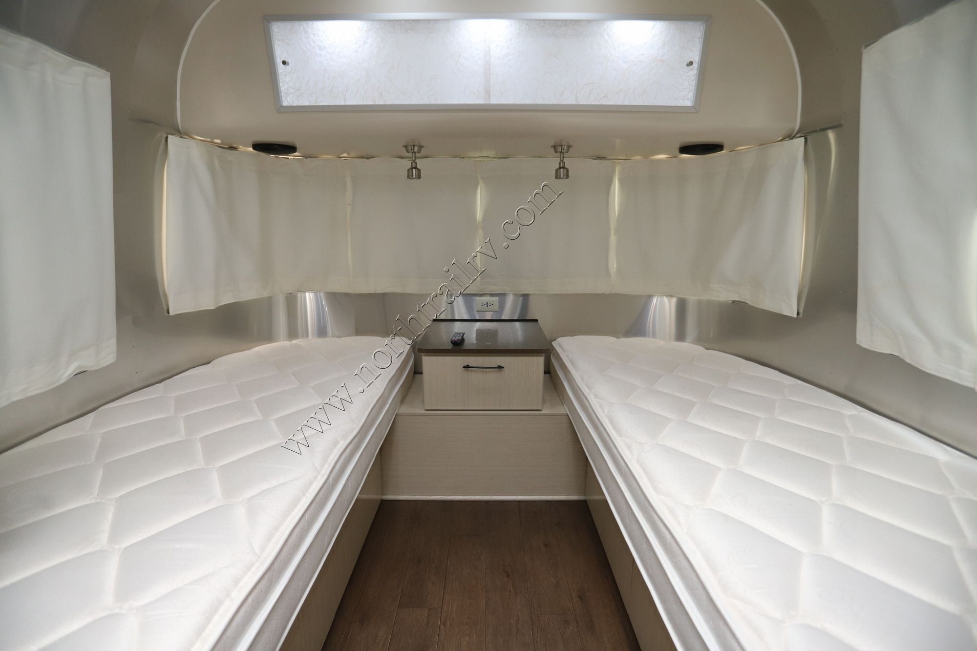 Used 2018 Airstream Intl Serenity 27FBT Travel Trailer  For Sale