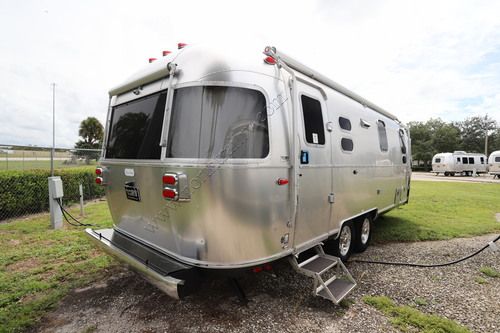 2027 Airstream Flying Cloud 25FB