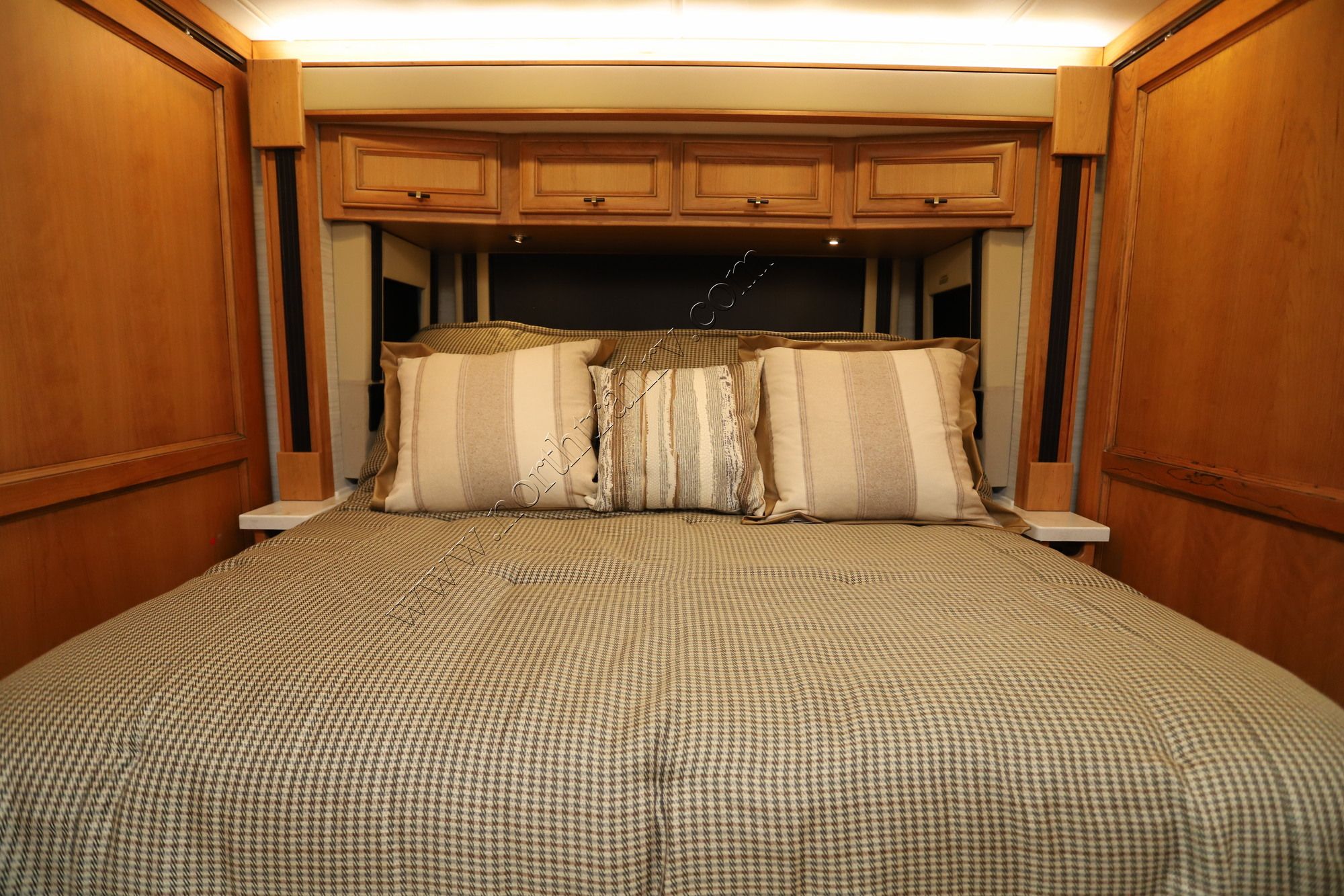 New 2027 Tiffin Motor Homes Allegro Bus 40IP Class A  For Sale