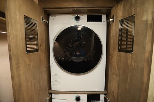 2027 Tiffin Motor Homes Zephyr 45PZ