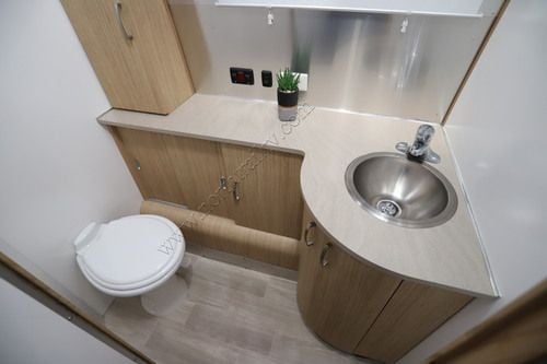 2019 Airstream Flying Cloud 25RBT