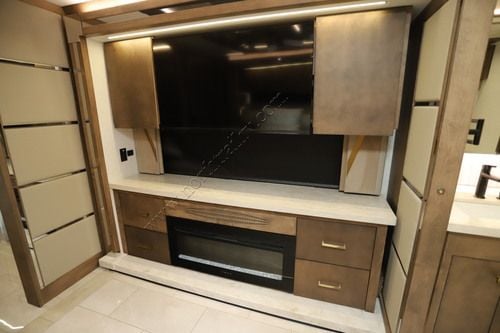 2027 Tiffin Motor Homes Zephyr 45PZ