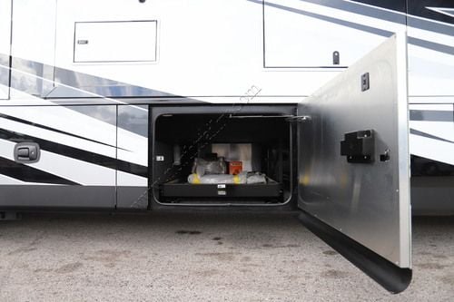 2027 Tiffin Motor Homes Zephyr 45PZ