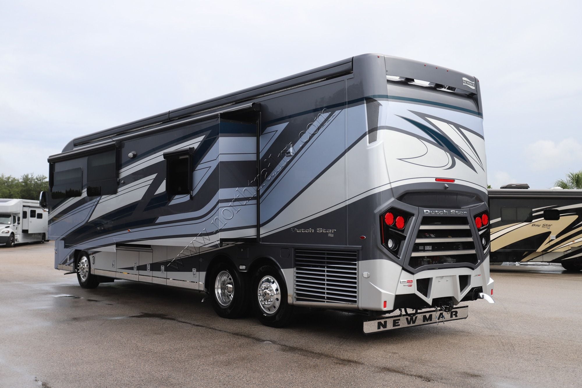 Used 2026 Newmar Dutch Star 4081 Class A  For Sale