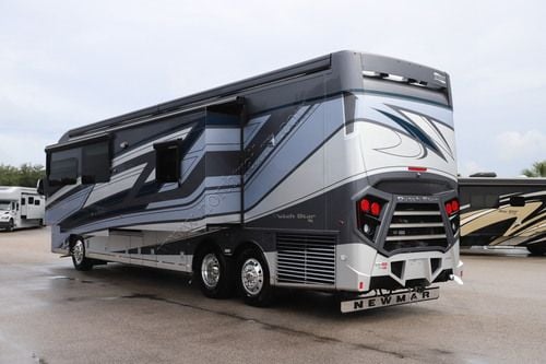 2026 Newmar Dutch Star 4081 Class A