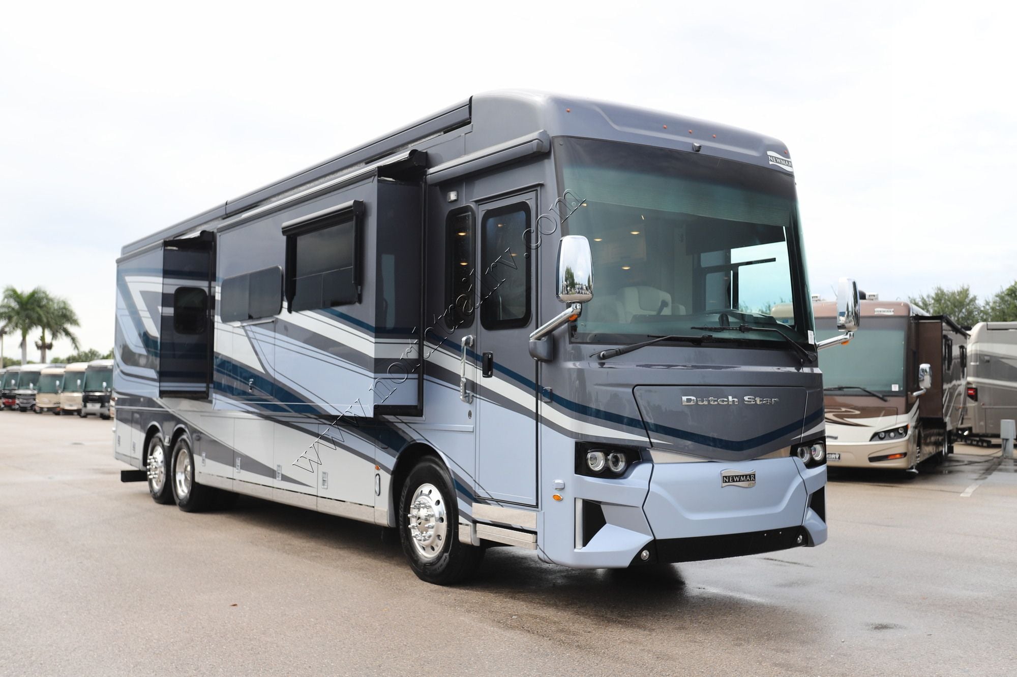 Used 2026 Newmar Dutch Star 4081 Class A  For Sale