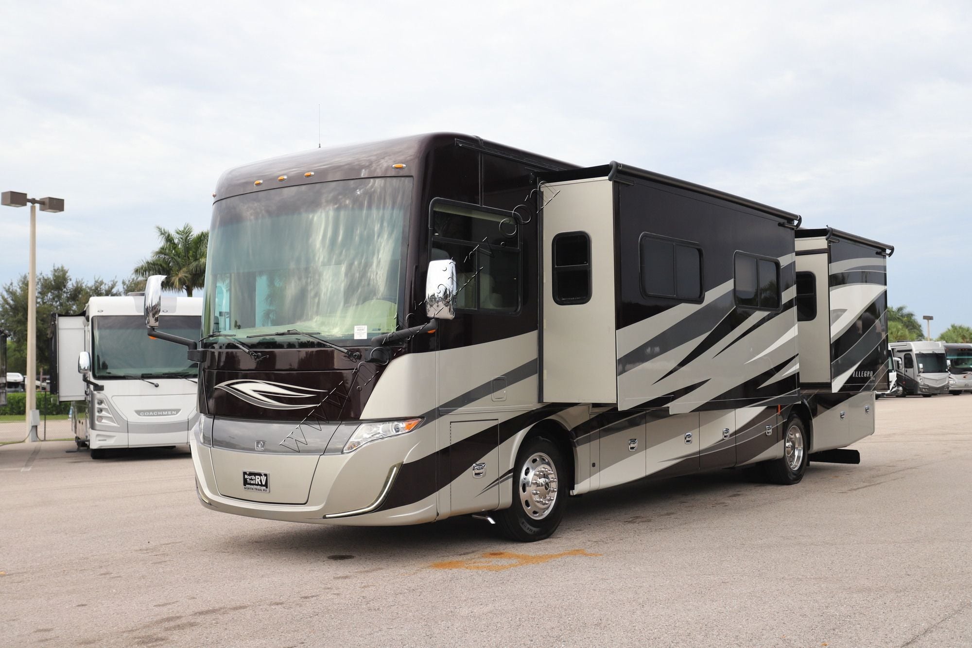 Used 2019 Tiffin Motor Homes Allegro Red 37BA Class A  For Sale