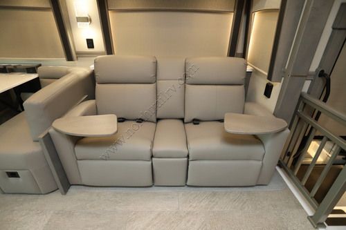 2027 Renegade Rv Classic 43CMD