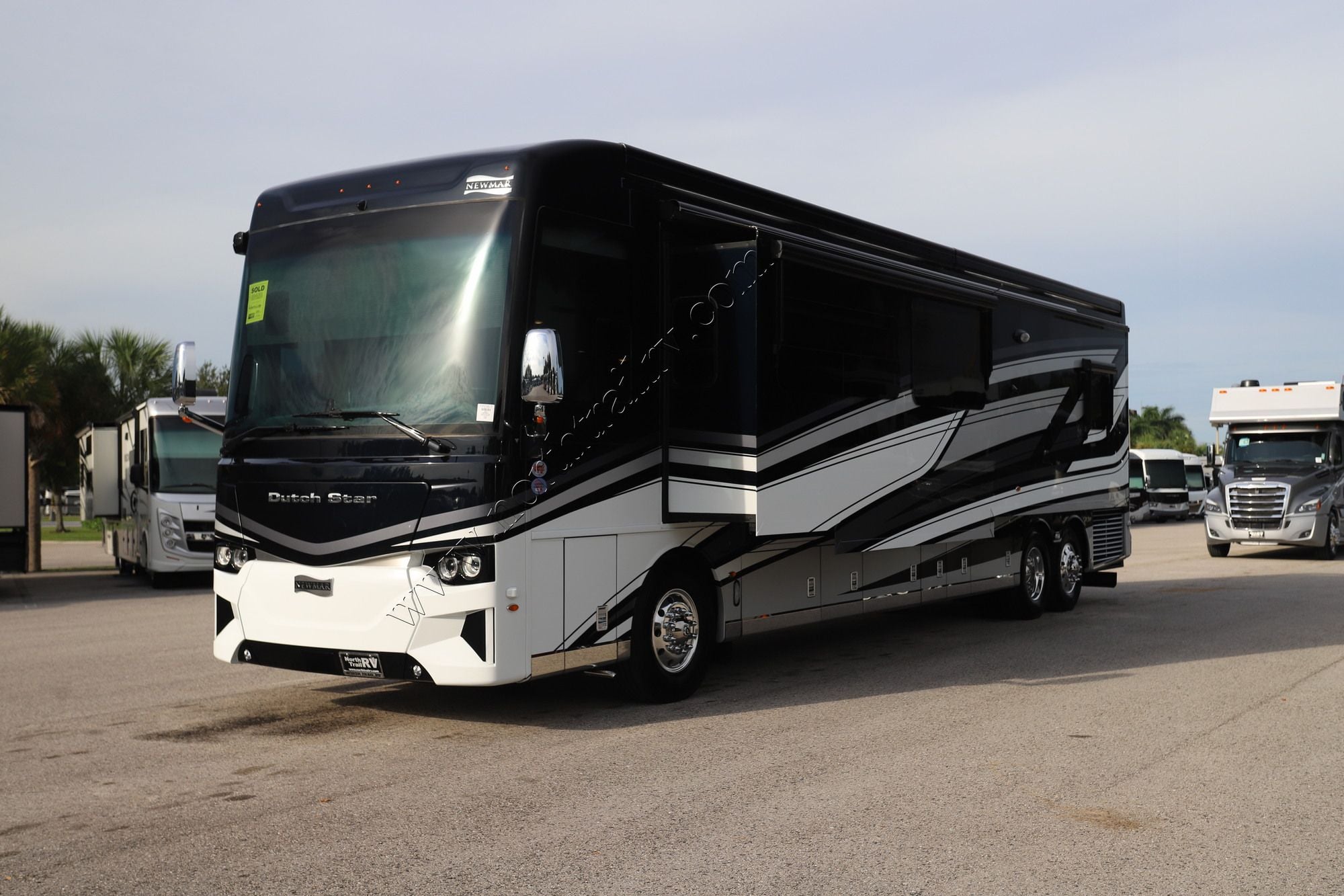 Used 2026 Newmar Dutch Star 4325 Class A  For Sale