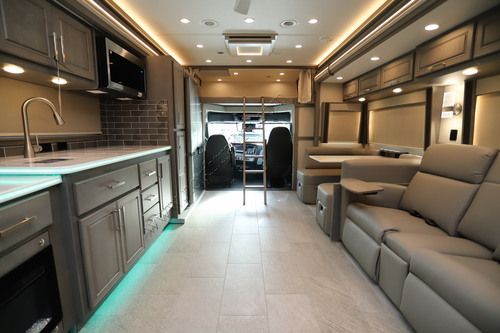 2027 Renegade Rv Classic 43CMD