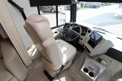 2025 Newmar Bay Star Sport 3014